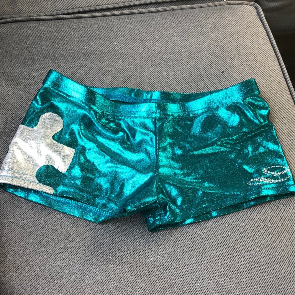 Dream light activewear gymnastics shorts